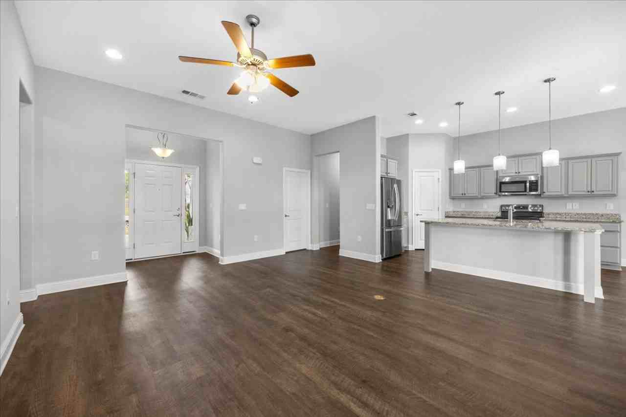 8097 Silver Maple Dr - Photo 5 of 38