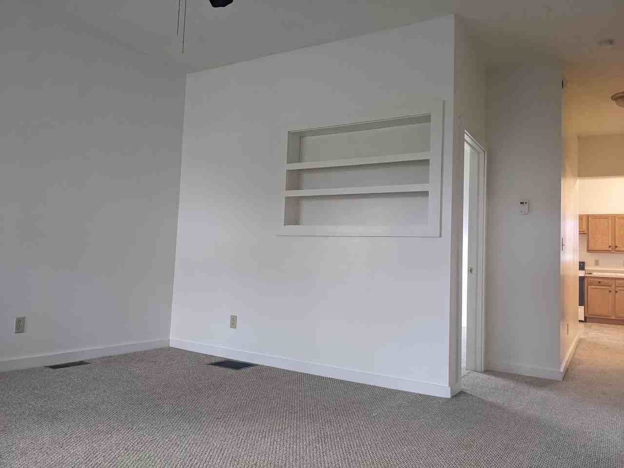 802 Cottage St - Photo 6 of 9