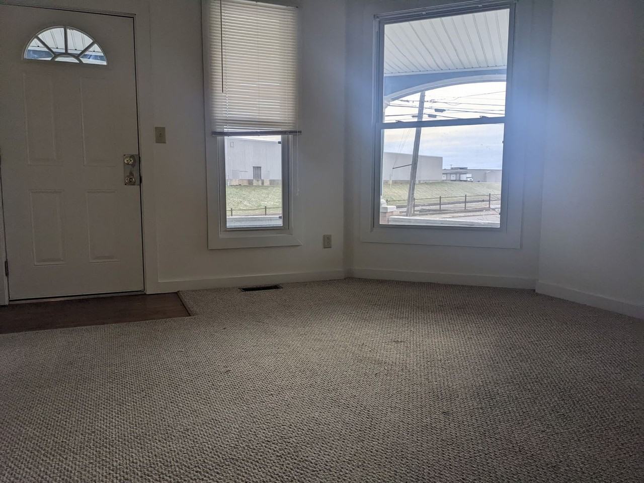 802 Cottage St - Photo 7 of 9