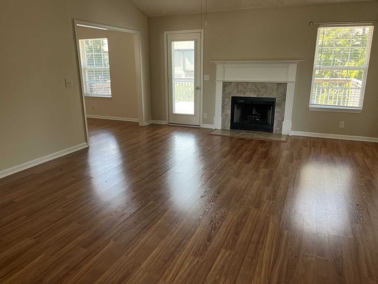 1228 Ballater Dr - Photo 2 of 18