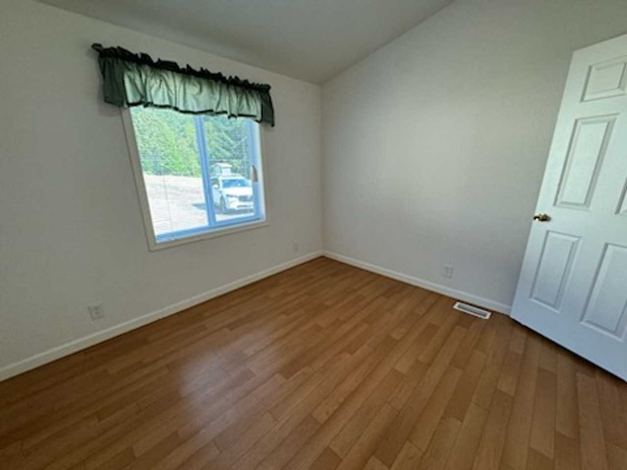 95845 Mckinnon Dr - Photo 2 of 16