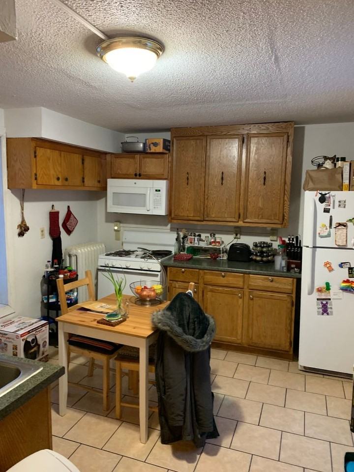 1080 24th Ave Se - Photo 4 of 15