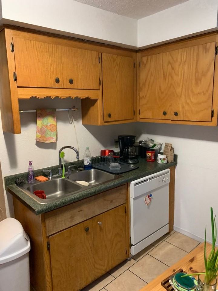 1080 24th Ave Se - Photo 5 of 15