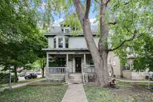 featured image of 958 15th Ave Se