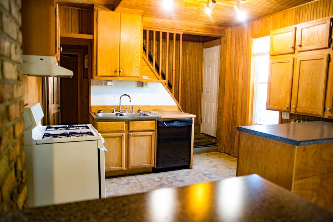 1811 Como Ave Se - Photo 6 of 15