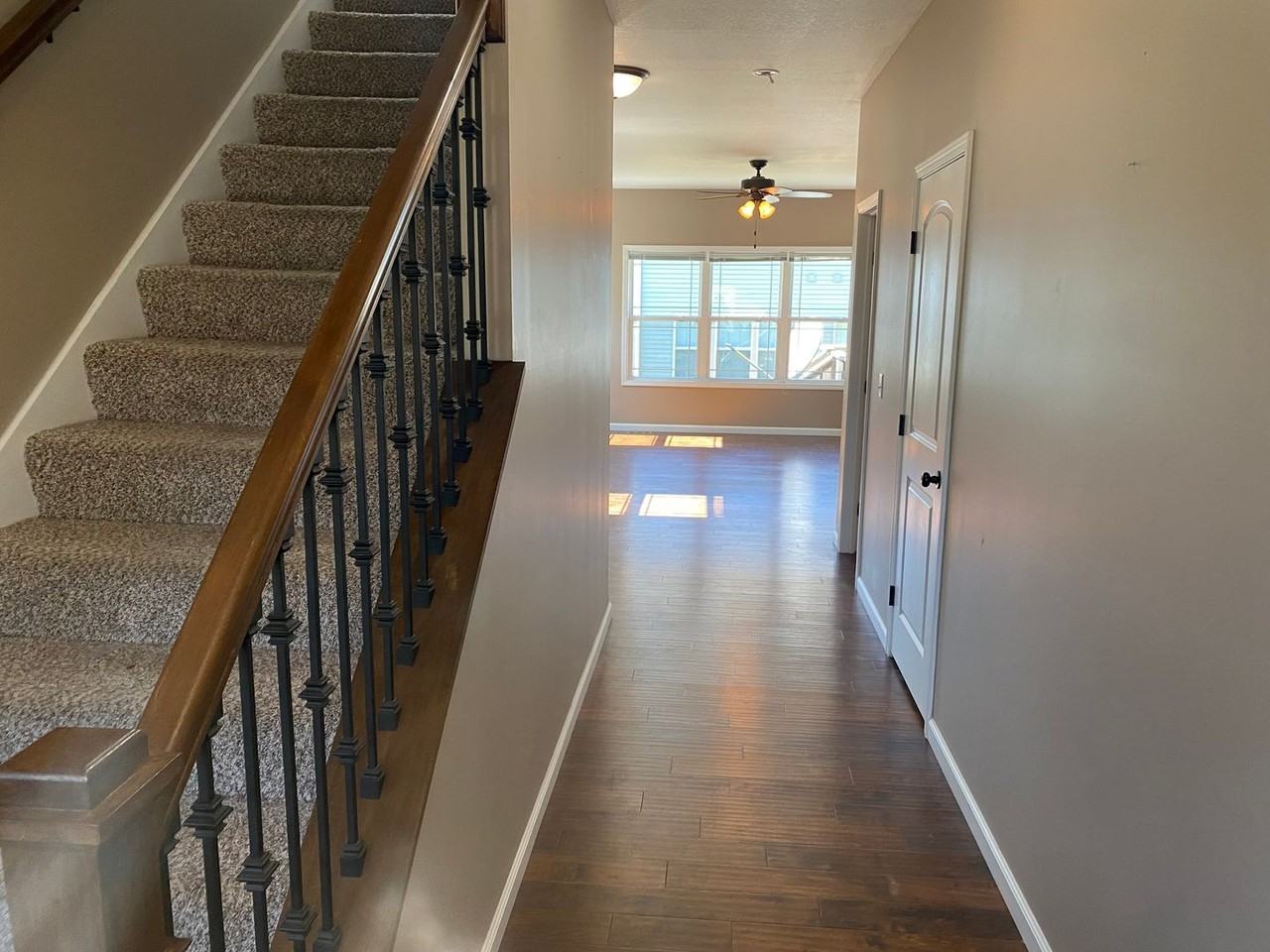 1425 Eagle Ave - Photo 2 of 4