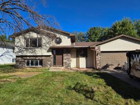 7572 Louisiana Ave N - Photo 1 of 1