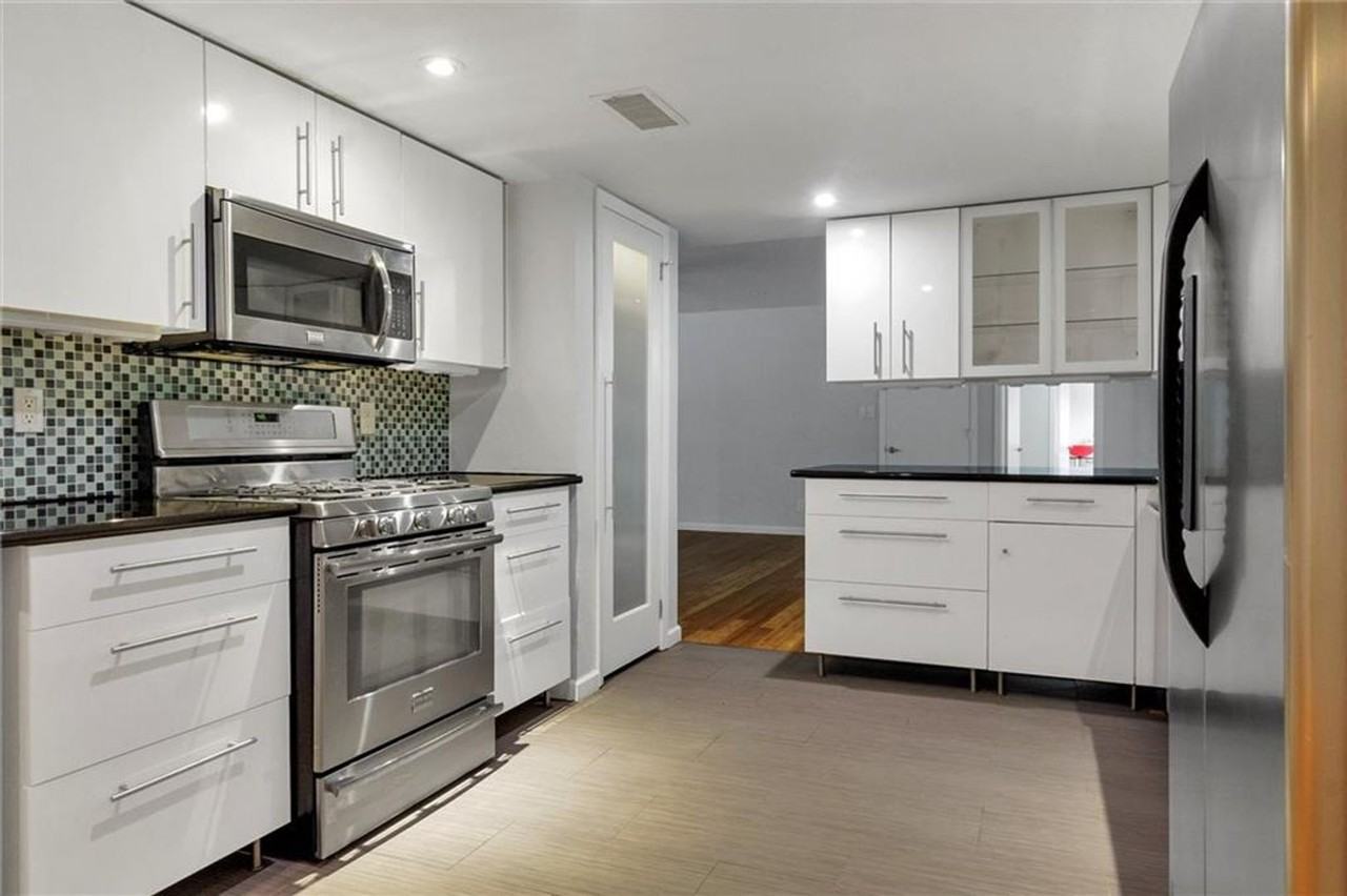 8105 Wexford Dr - Photo 5 of 23