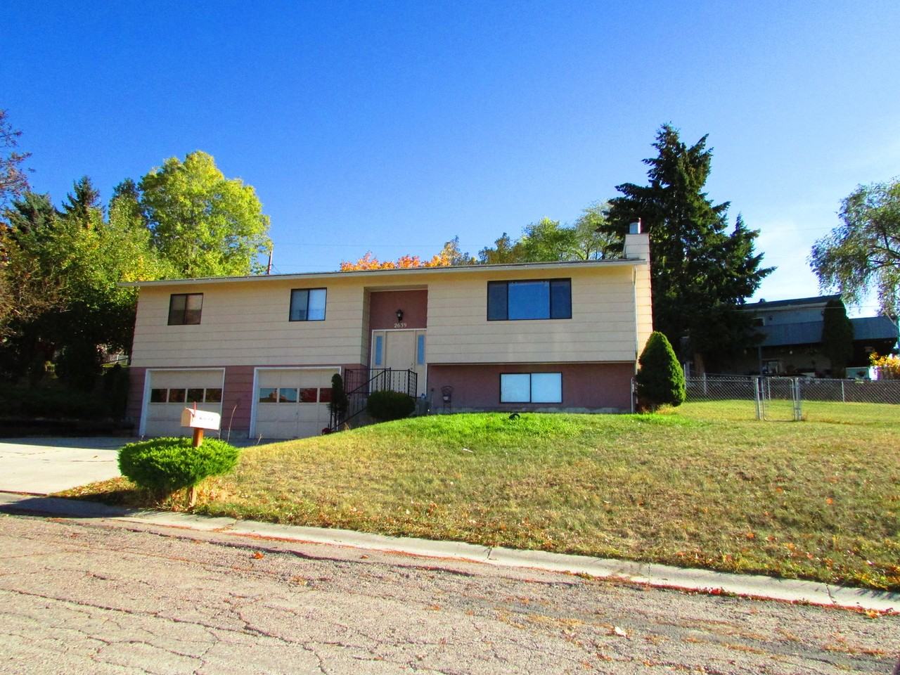 2639 Valley View Dr - Photo 3 of 3