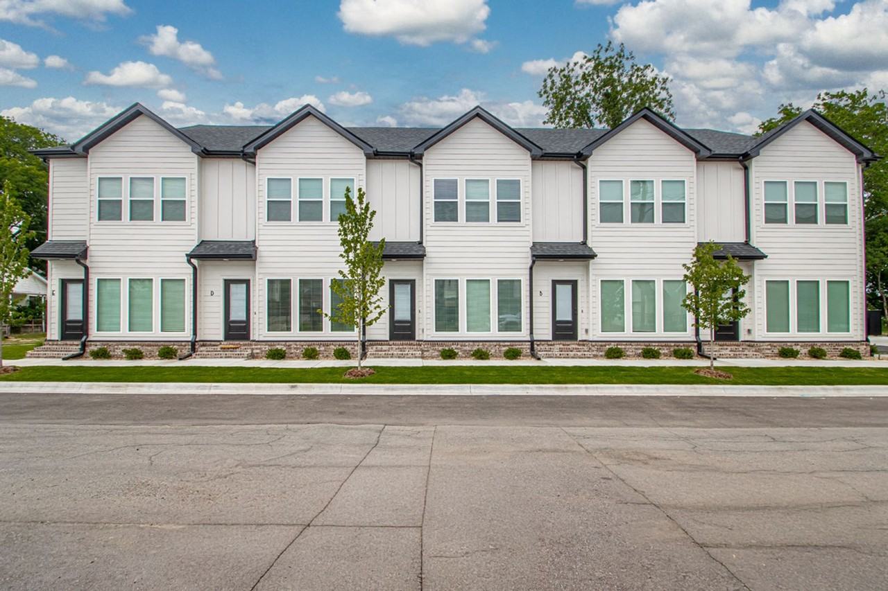 1 Bed Bath Townhome in Rockwater Village - Photo 2 of 17