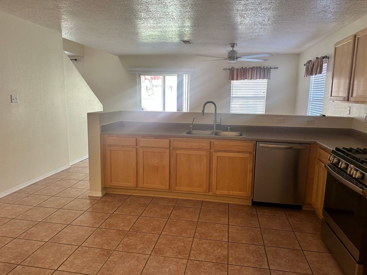 10555 Vista Bella Pl Nw - Photo 3 of 16