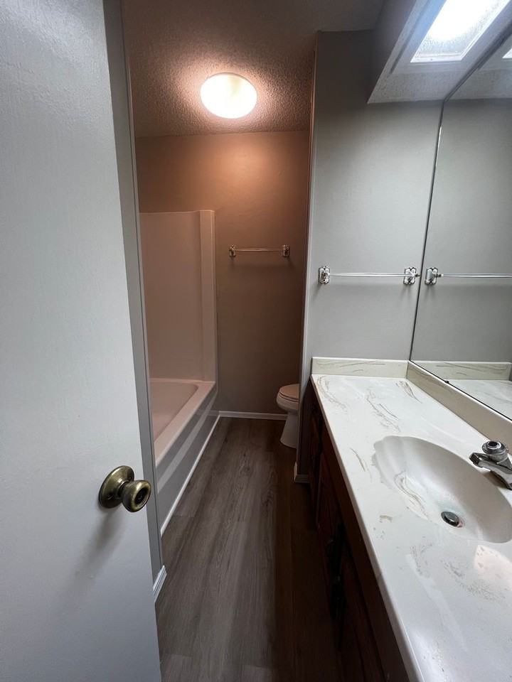 4800 Skywood Dr - Photo 5 of 10