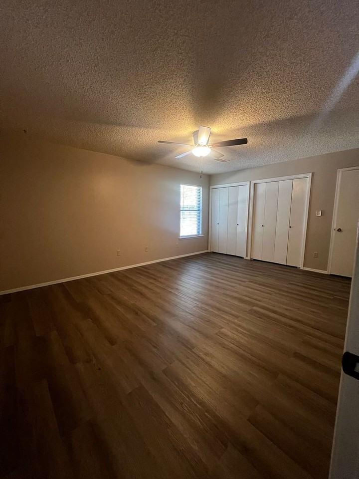 4800 Skywood Dr - Photo 6 of 10