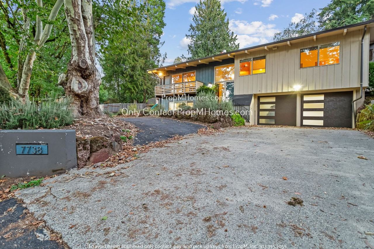 7738 Sw 51st Ave - Photo 2 of 38