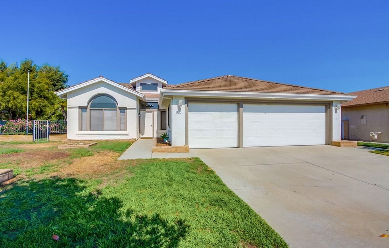 1780 Pinehurst Ave - Photo 3 of 46