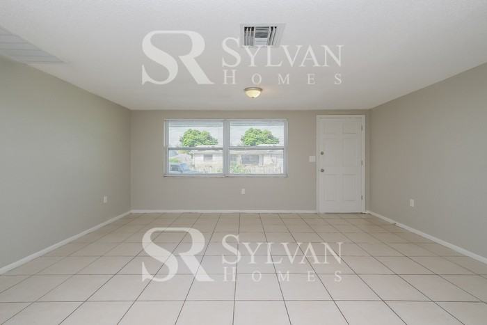 9424 Lido Ln - Photo 2 of 15