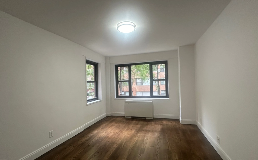 407 E 57th St #3K - Photo 4 of 7