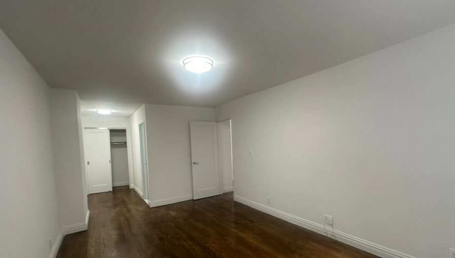 407 E 57th St #3K - Photo 6 of 7