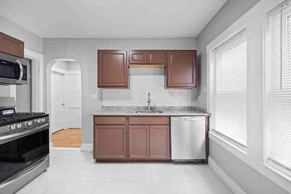 795 Washington St #2 - Photo 2 of 9