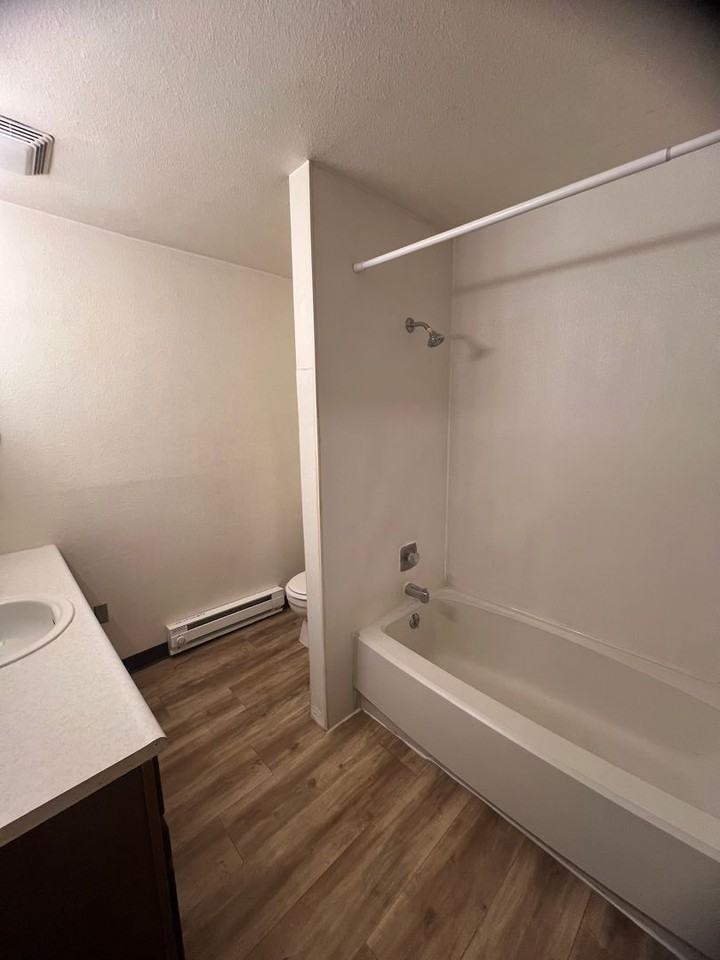 Kiwanis Park Apartments - Photo 5 of 8