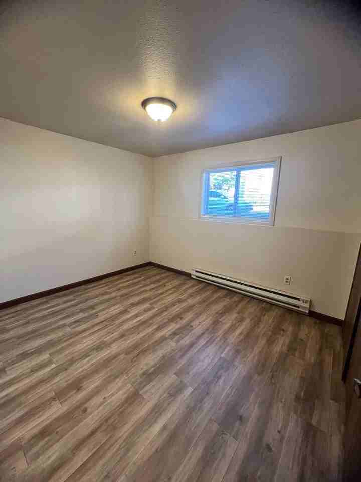 Kiwanis Park Apartments - Photo 7 of 8