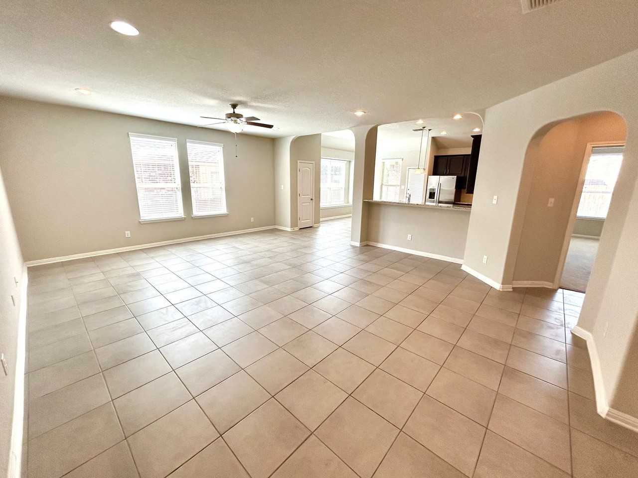 7715 William Bonney - Photo 5 of 40