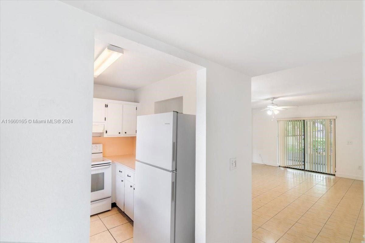 1489 Woodpecker St - Photo 3 of 4