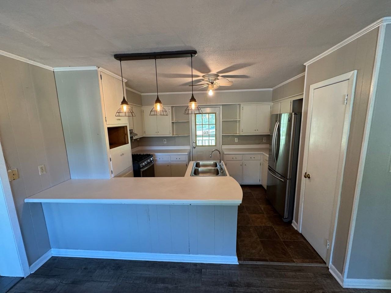 1668 Lower Sharon Road - Photo 3 of 7