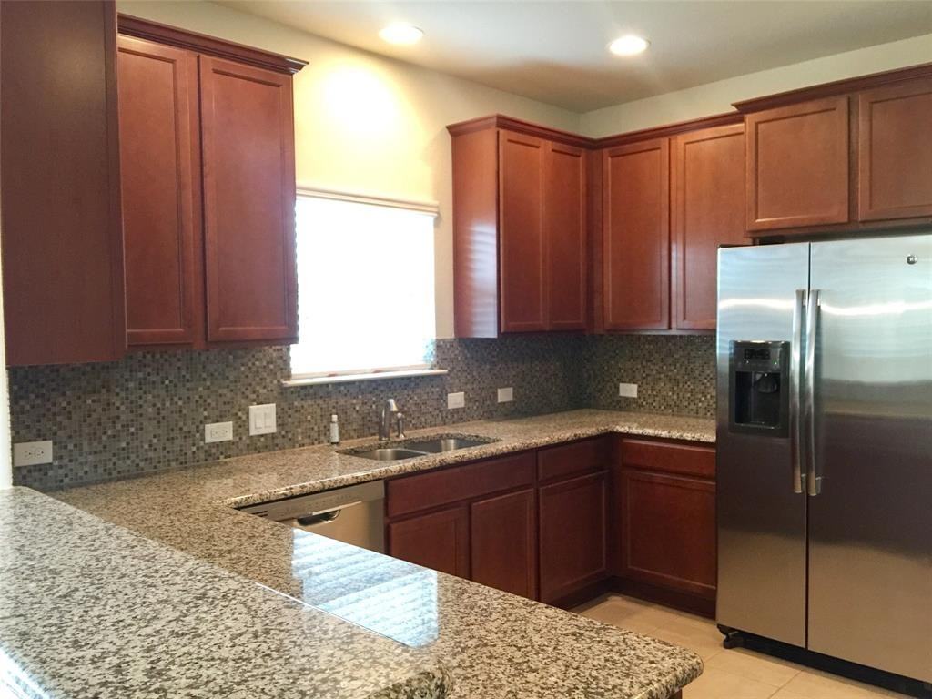 711 Tumlinson Fort Way - Photo 3 of 8