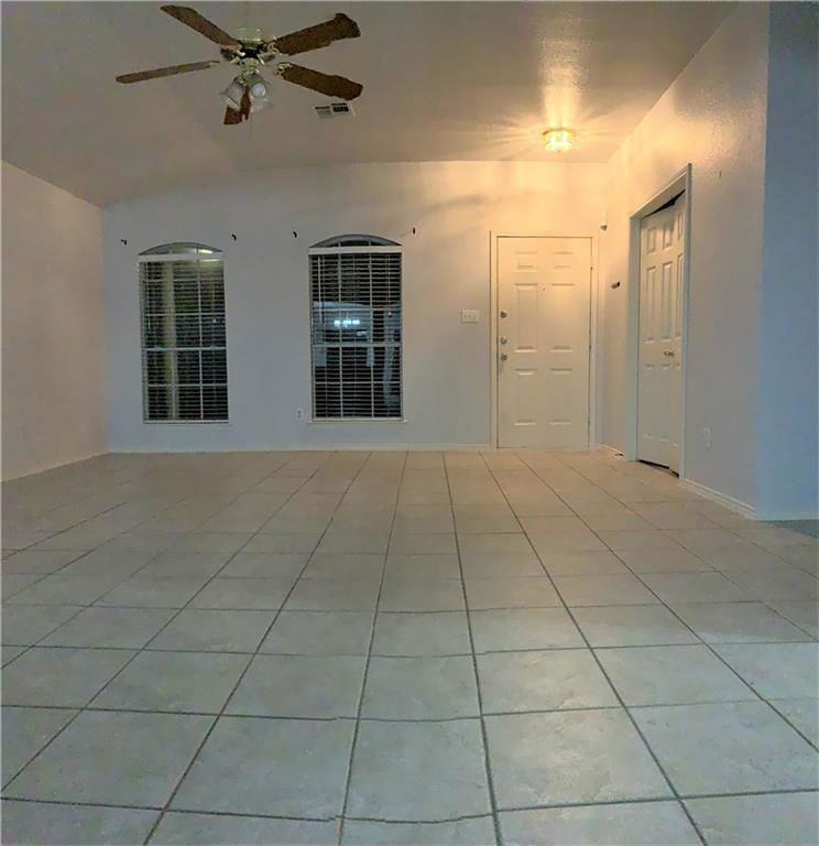 2426 Hallie Ln - Photo 3 of 8