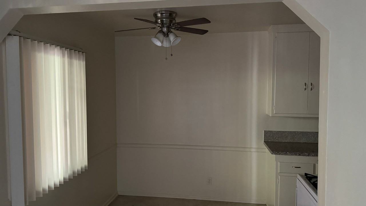 1680 North Wilton Place - Photo 3 of 23