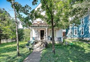 featured image of 2701 Delaware St Se