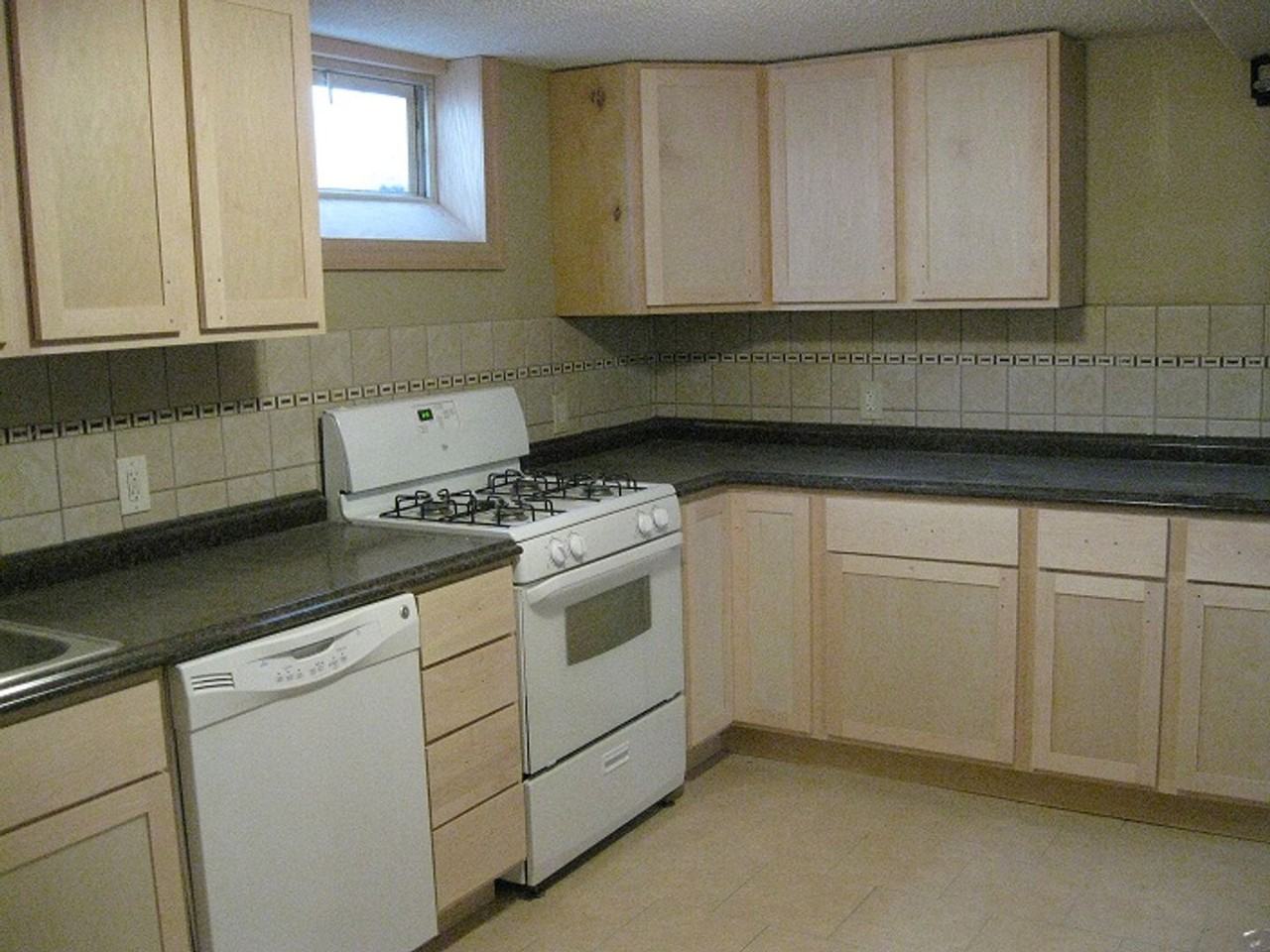 2701 Delaware St SE - Photo 5 of 25