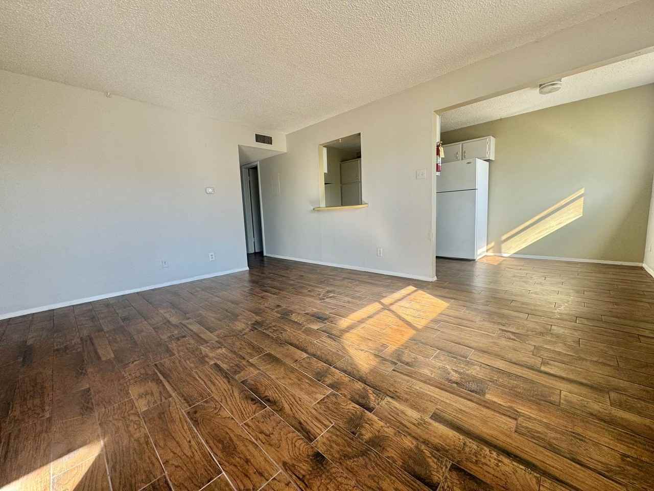 Shadywood Apartments - Photo 5 of 11