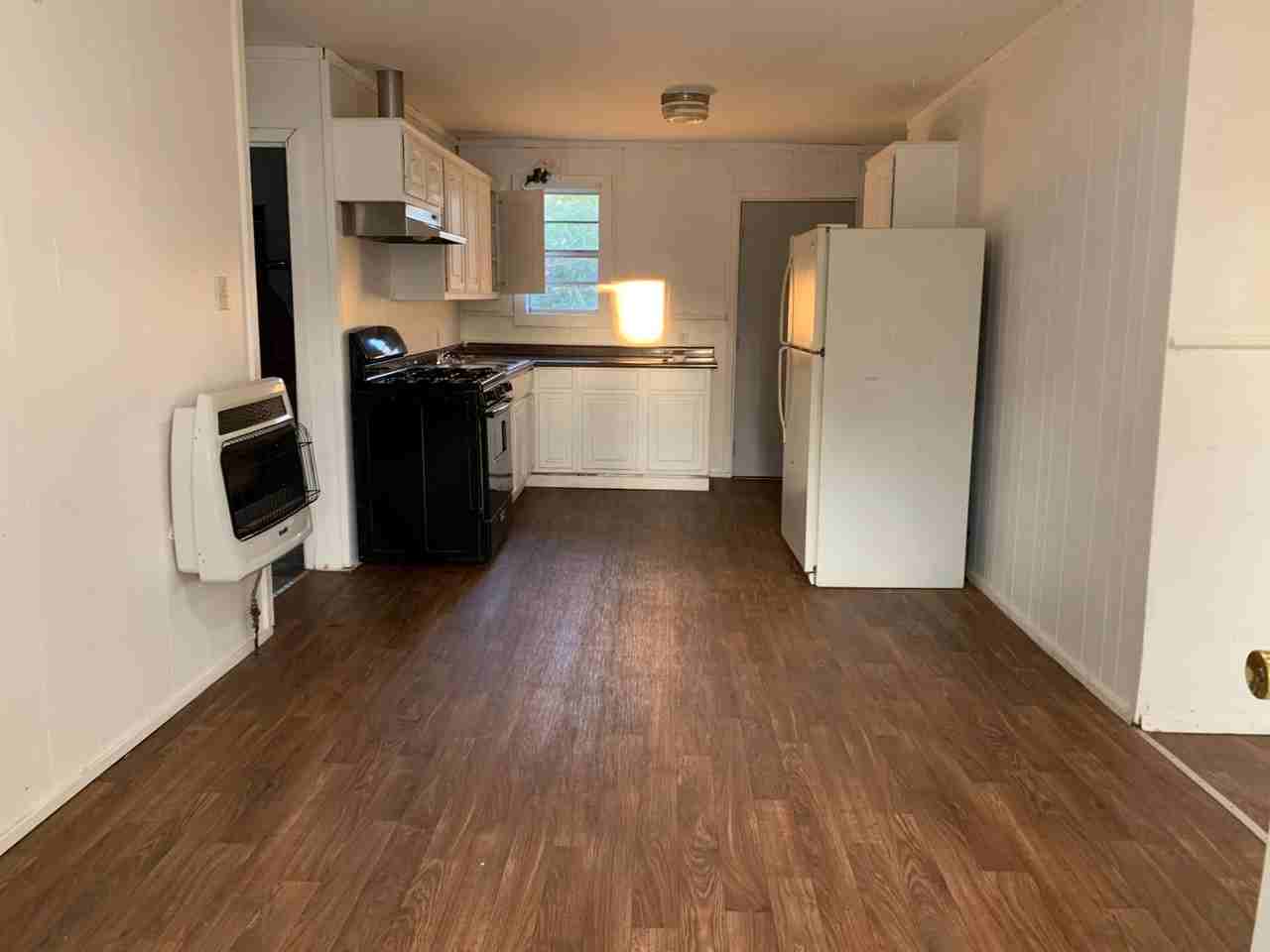 12547 Chapman Rd - Photo 3 of 7