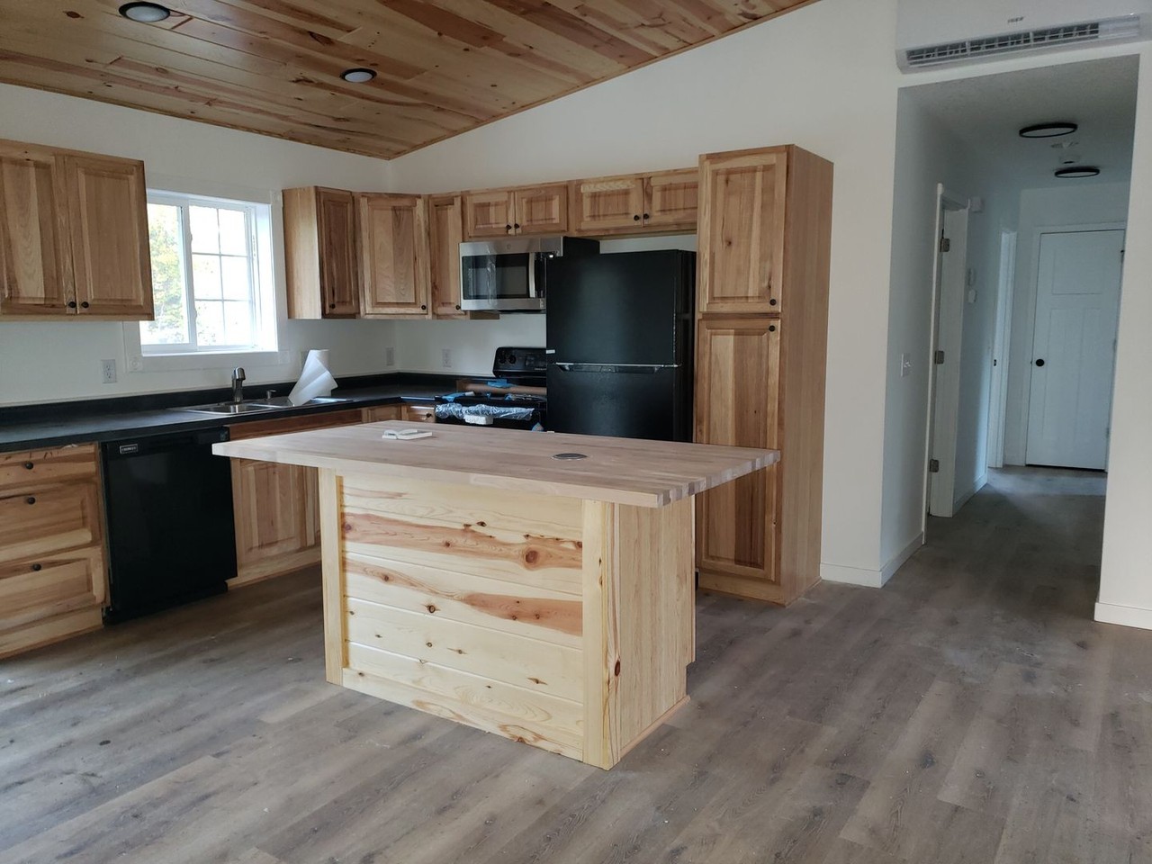 14142 Forest Dr - Photo 5 of 11