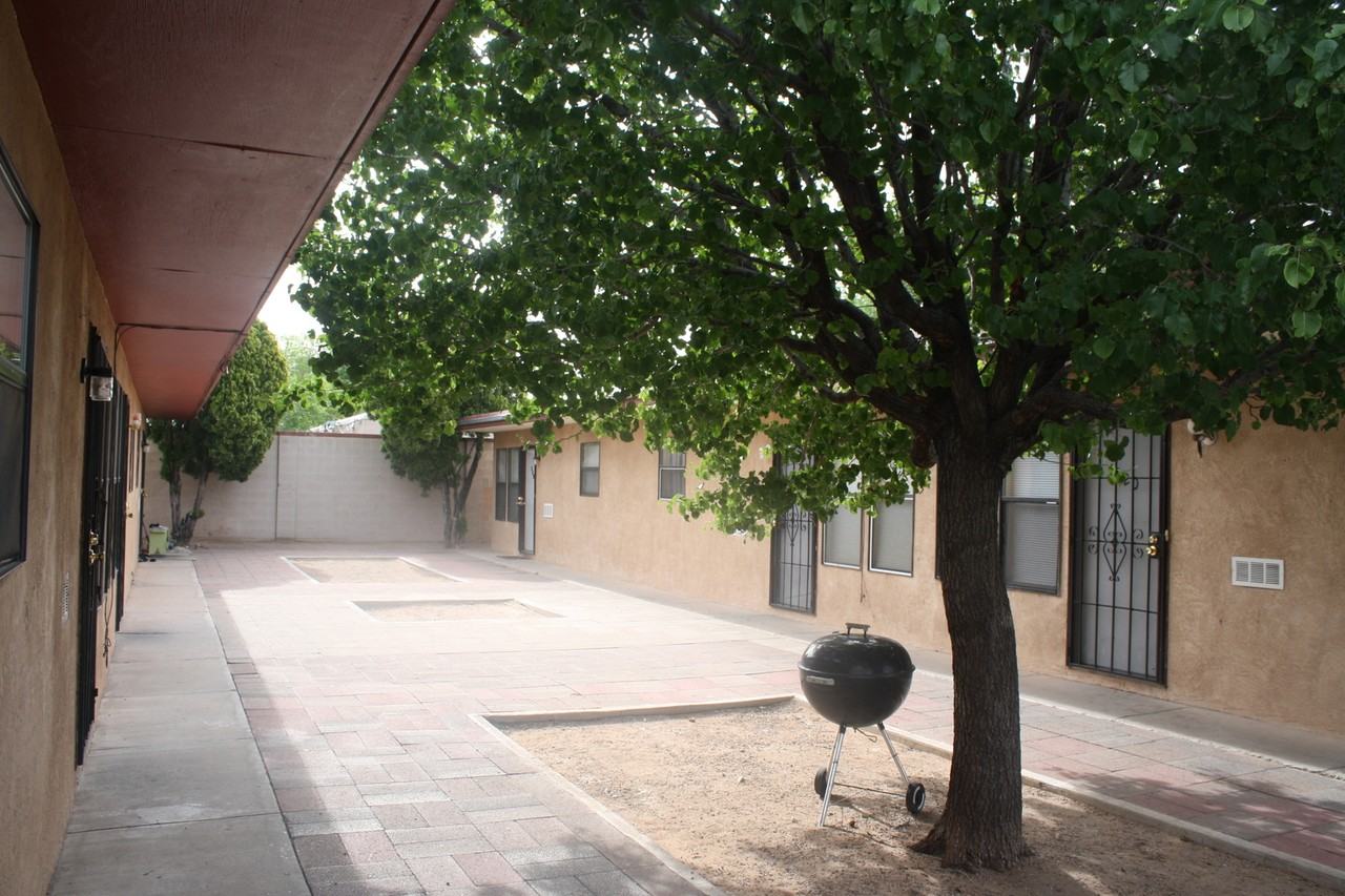 1400-1424 Amherst Dr. SE - Photo 3 of 7