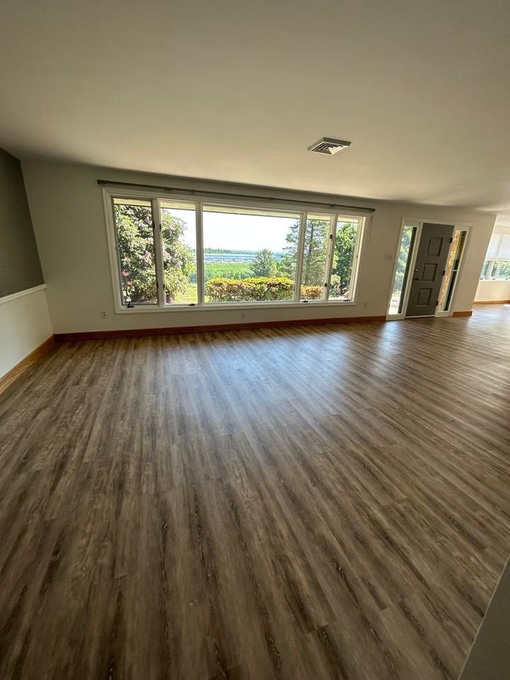 2730 Harrisburg Pike - Photo 3 of 24