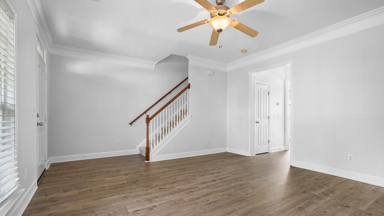 9036 Rigden Mill Dr - Photo 4 of 21