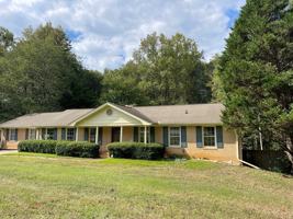 featured image of 1180 Robinhood Rd