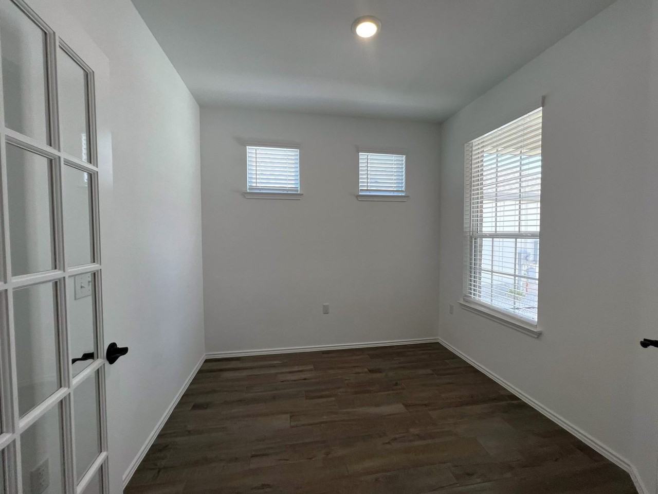 700 Livewater Ln - Photo 5 of 41
