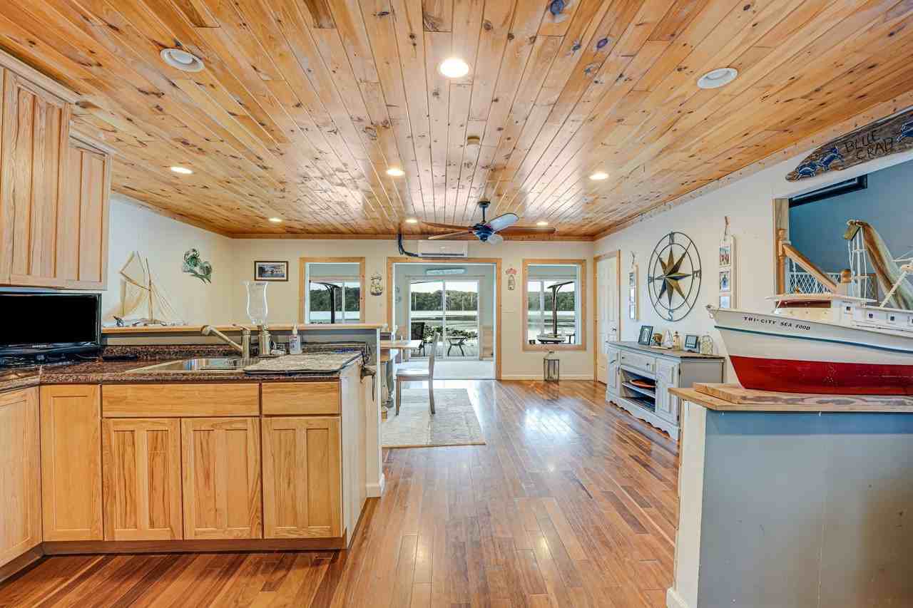 111 Willow Landing Rd - Photo 3 of 50