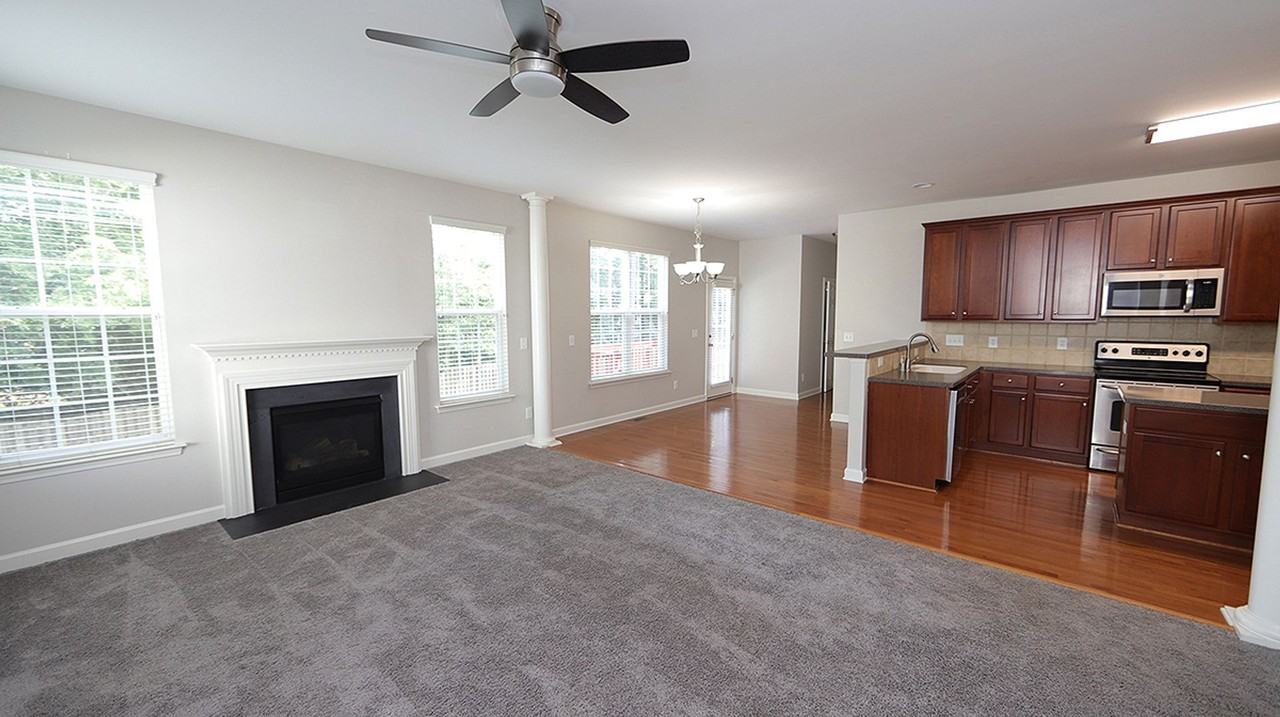 614 Redford Place Dr - Photo 4 of 12