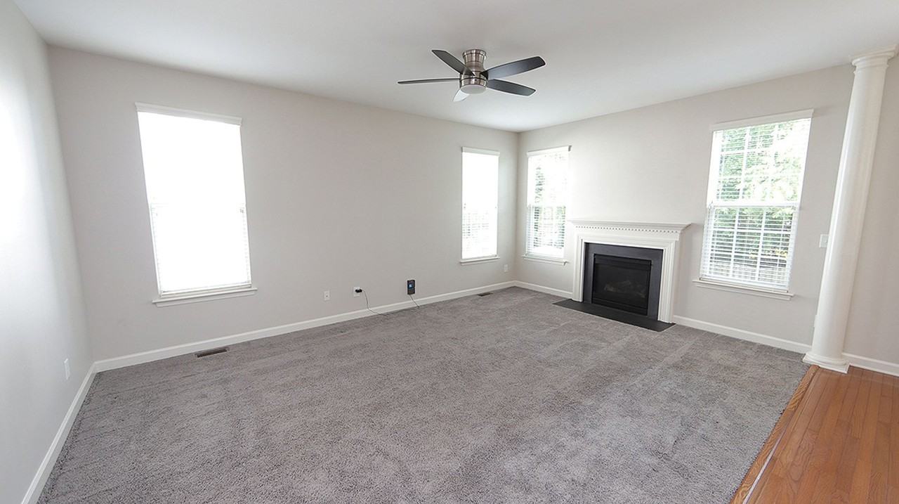 614 Redford Place Dr - Photo 5 of 12