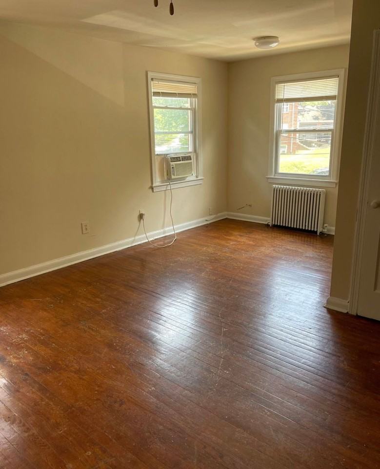 Roanoke Ave 8324 - Photo 2 of 6