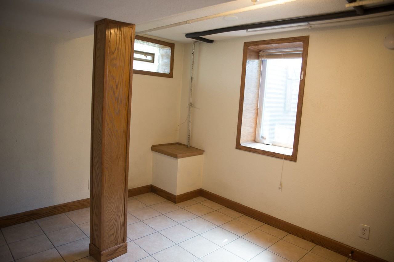 911 E River Pkwy - Photo 5 of 6