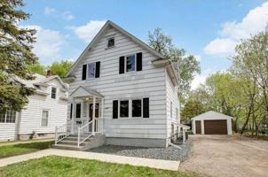 featured image of 1070 12th Ave Se