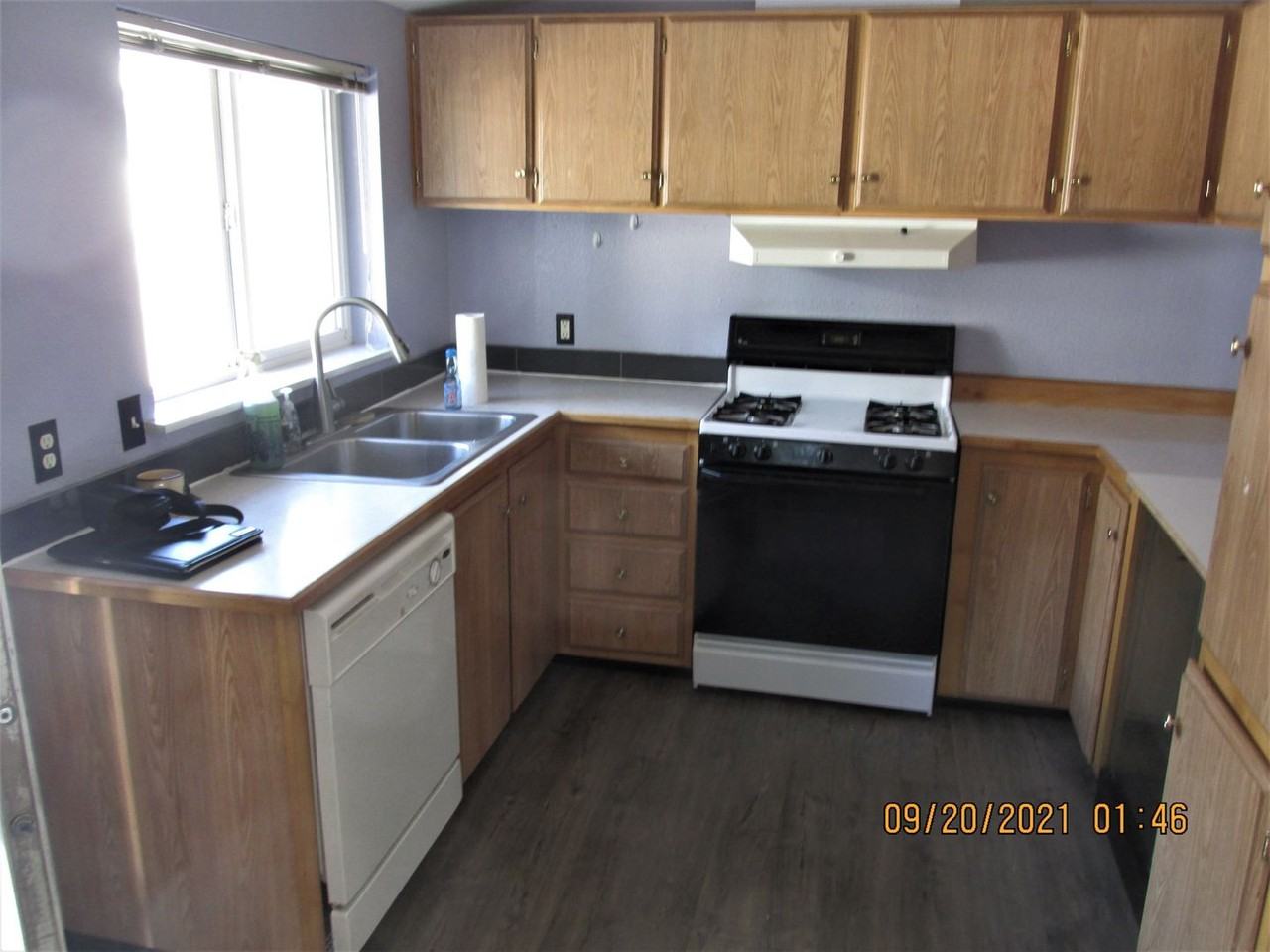 10819 Se Bush St - Photo 2 of 14