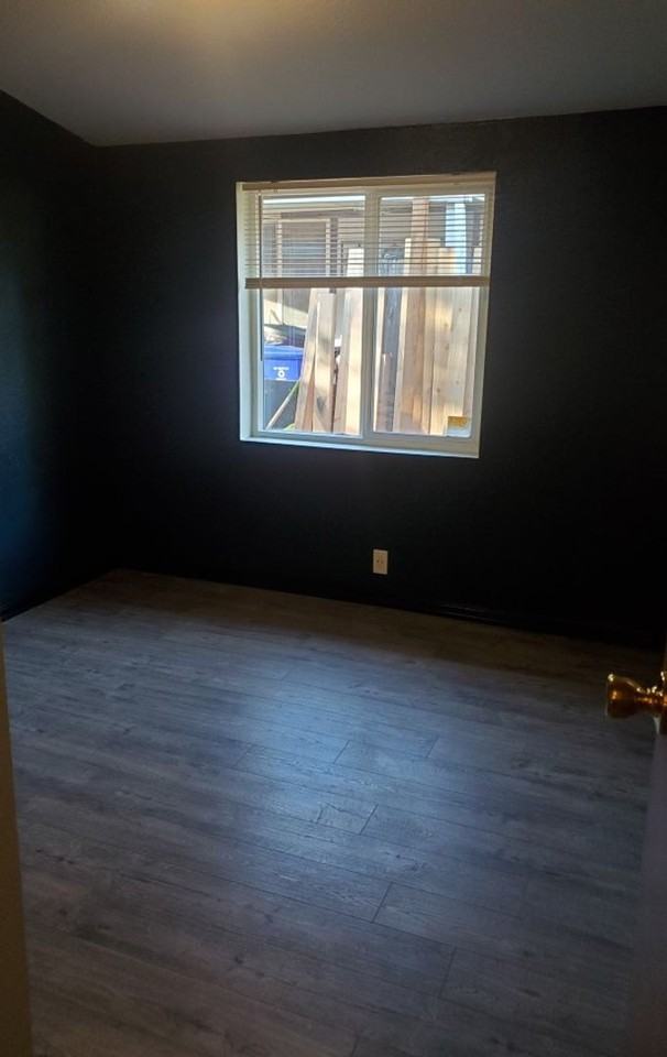 10819 Se Bush St - Photo 4 of 14