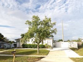 featured image of 2337 Greenwood St
